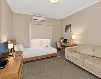 6 Peers St, Brunswick East – Room 3
