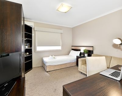 6 Peers St, Brunswick East – Room 8