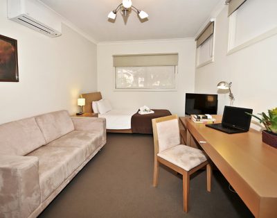 6 Balmer Street, Brunswick – Room 1 (Private Bathroom)
