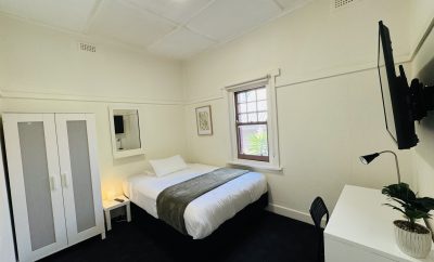 96 Barkly Street, St Kilda – Room 16