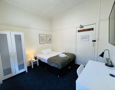 96 Barkly Street, St Kilda – Room 22