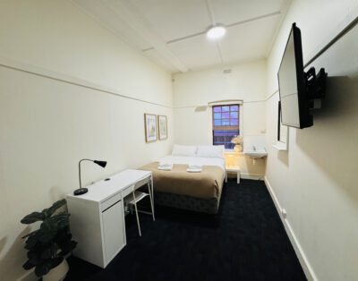 96 Barkly Street, St Kilda – Room 15