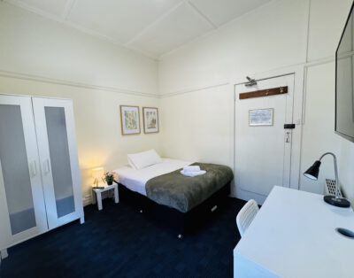 96 Barkly Street, St Kilda – Room 23